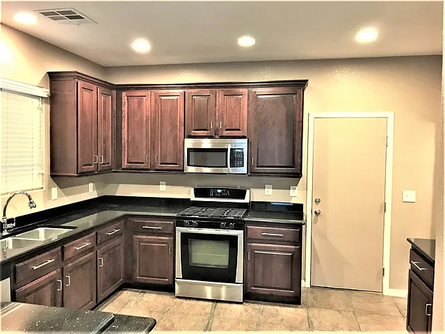 2260 Autumn Fire Ct — Photo 2