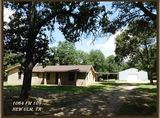 1064 Fm 109, New Ulm, TX 78950