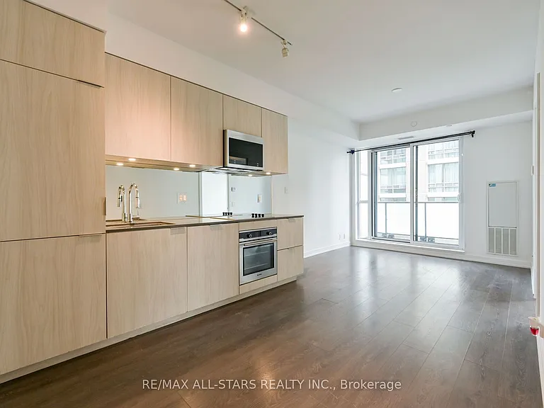 609 Avenue Rd #1001 — Photo 4