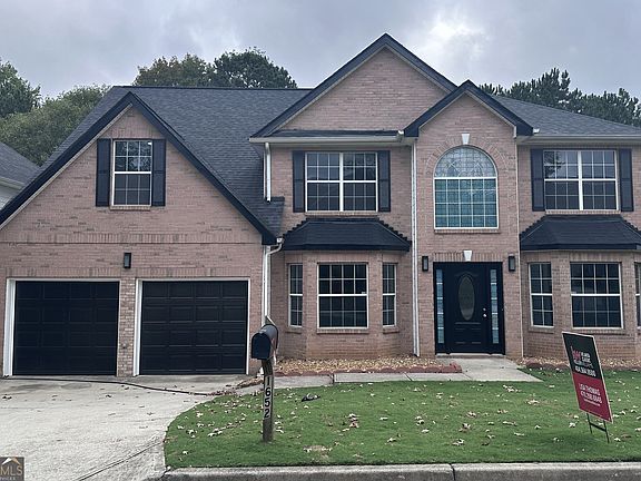 2nd image of 1652 Rice Sq