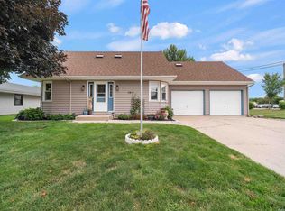 1912 Trinity St, Huntertown, IN 46748