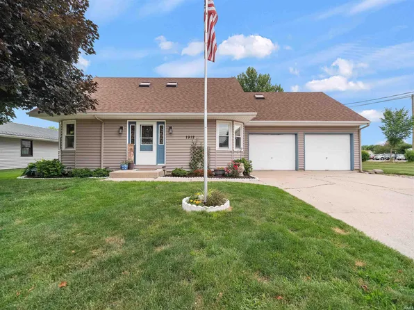 1912 Trinity St, Huntertown, IN 46748