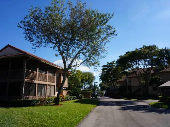 19391 Sabal Lake Dr, Boca Raton, FL 33434