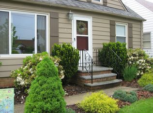 1521 Woodhurst Ave, Mayfield Heights, OH 44124