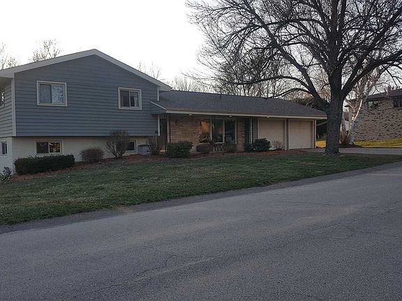 3rd image of 17571 Vista Dr