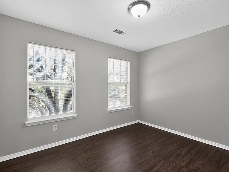 2740 Windswept Ln — Photo 29