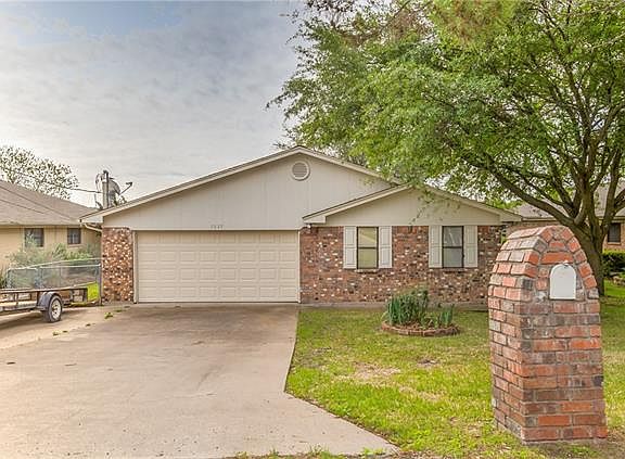5th image of 5025 Santa Elena Ct