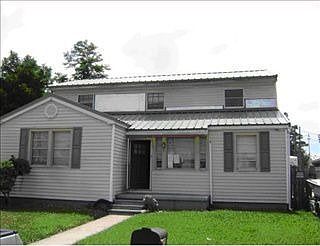 1st image of 2701 Lloyds Ave
