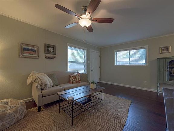 3rd image of 6909 Hardy Dr #B