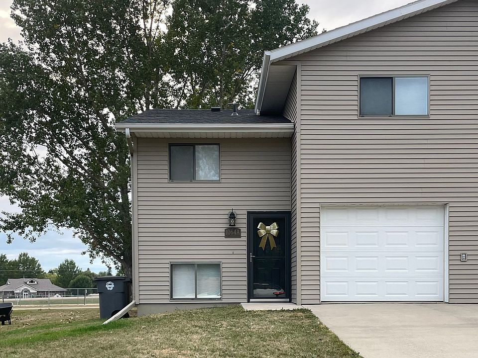 1st image of 1064A Custer Dr