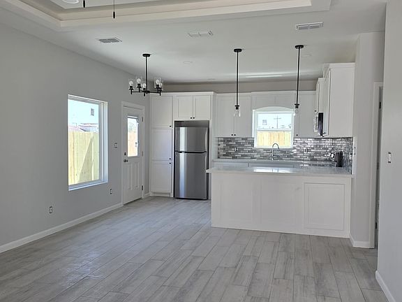 2nd image of 1204 S Bayou Ave #1