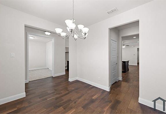 4th image of 608 10th St