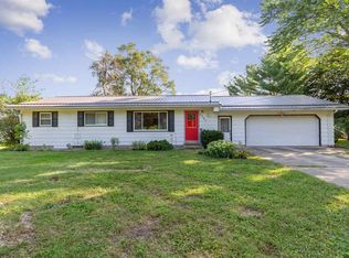 3731 Cedar Terrace Dr, Waterloo, IA 50702