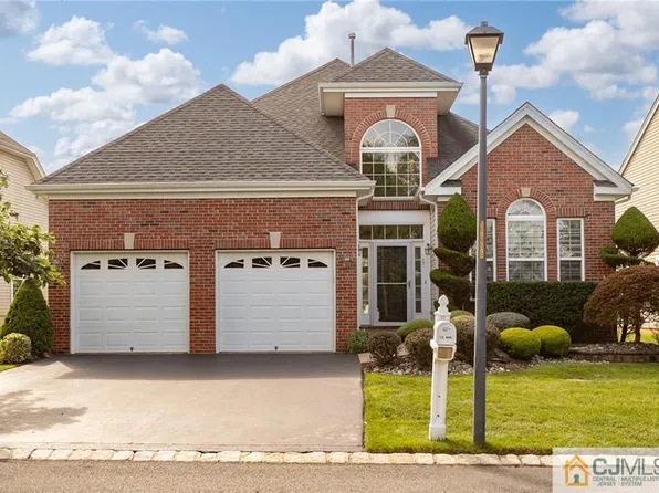 70 Draw Bridge Dr, Monroe Township, NJ 08831