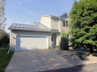 5165 Ridge Oak Dr, Madison, WI 53704