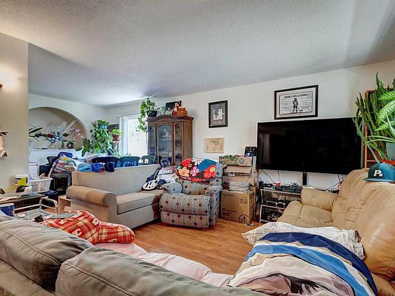 5th image of 202 S Olympia Dr SE