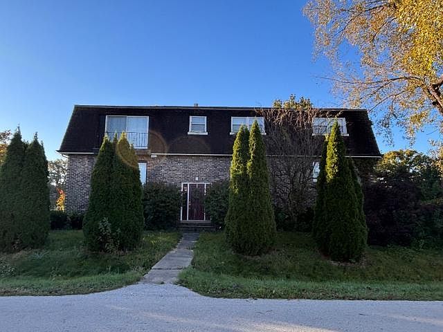 1st image of 10608 S 81st Ct