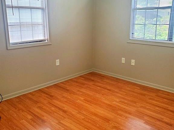 4th image of 508 Elmeer Ave