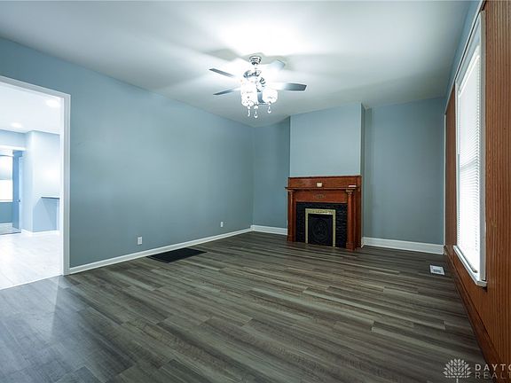 4th image of 3409 E 5th St