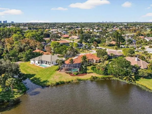 2203 Imperial Golf Co BLVD, NAPLES, FL 34110