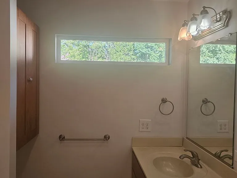1068 Sharon Dr — Photo 27