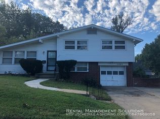 1221 SW 29th St, Topeka, KS 66611