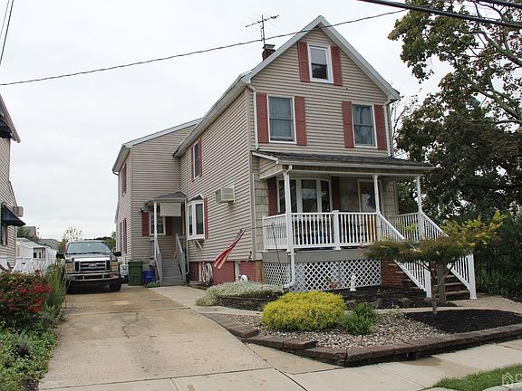 2nd image of 147 Pulaski Ave