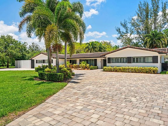 3rd image of 14701 Sunset Lane