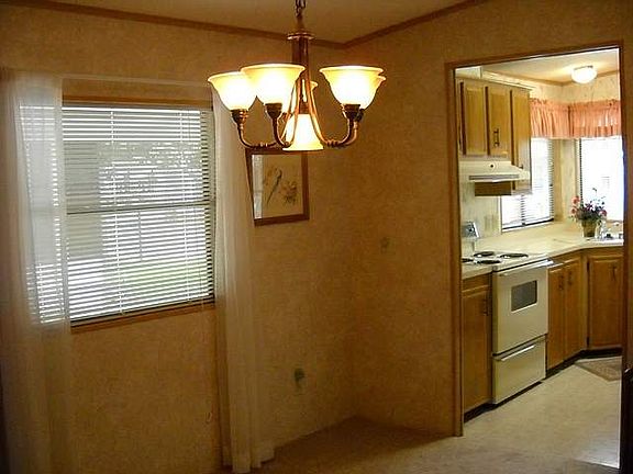 4th image of 142 Buccaneer Dr