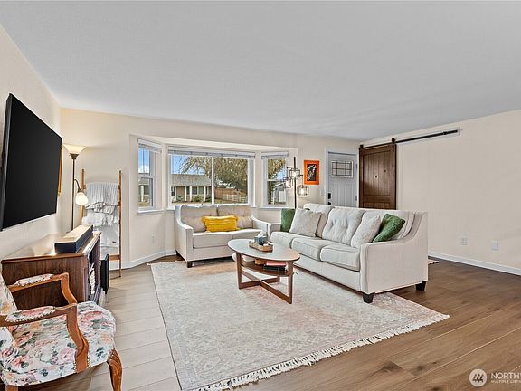 4th image of 7309 191st Street Ct E