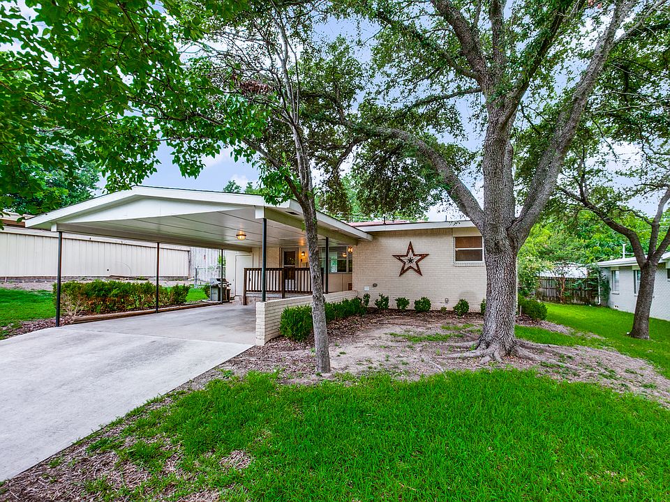 1st image of 2130 Forest Oaks Dr