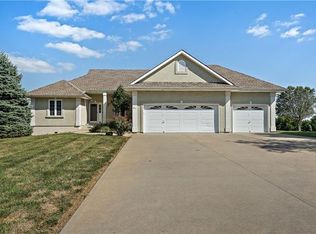 611 Horizon Pkwy, Raymore, MO 64083