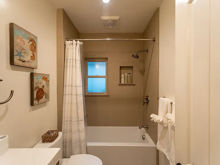 610 Forest Ave — Photo 26
