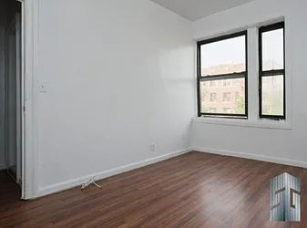 Rented by Skyline Group Real Estate