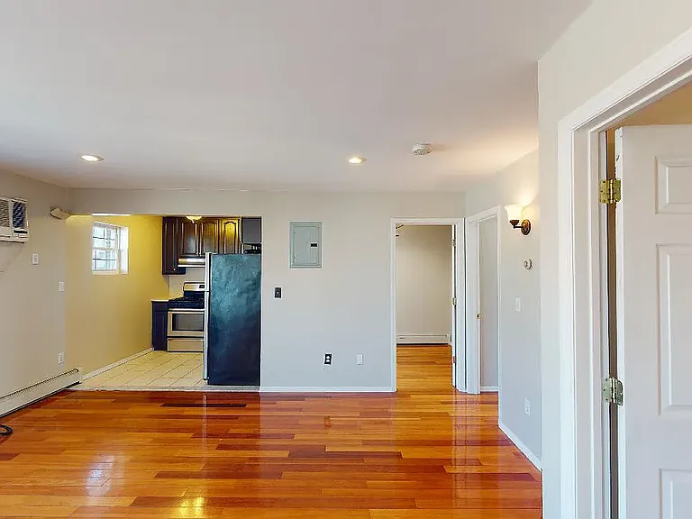9712 95th Ave #3 — Photo 5
