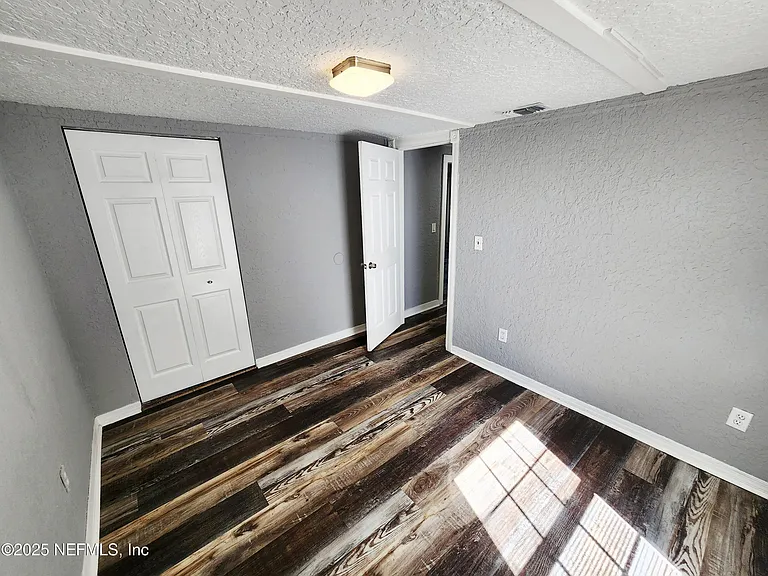 3238 Townsend Blvd — Photo 11