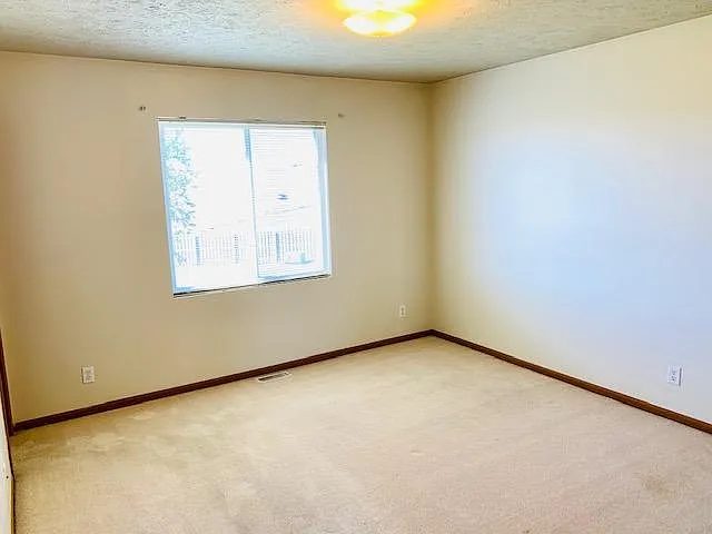 14514 S 29th Cir — Photo 7
