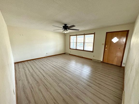 5th image of 1803 Stoddard St