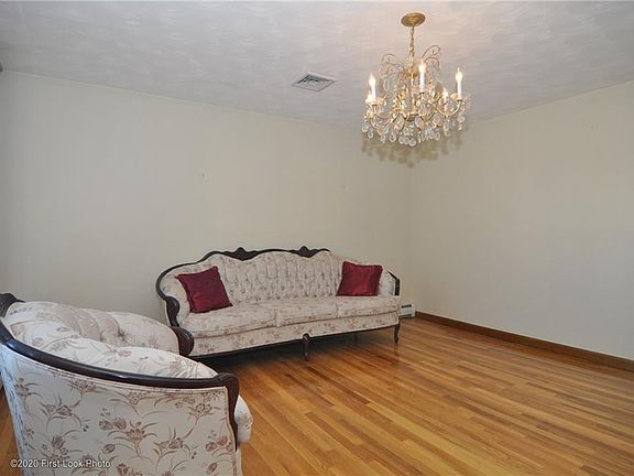 5th image of 168 Hazard Ave