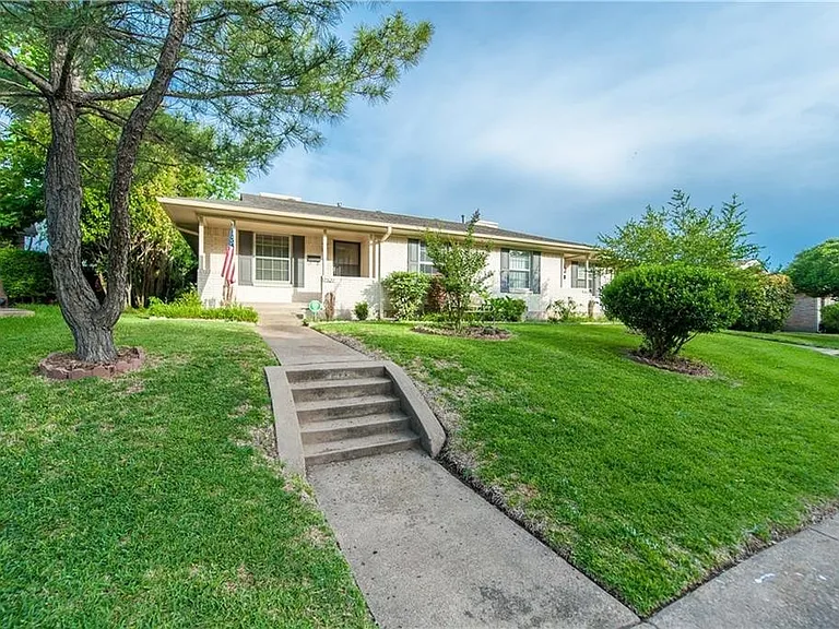 7521 Brentcove Cir — Photo 1