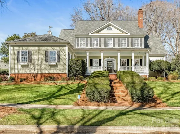 8618 Highgrove St, Charlotte, NC 28277