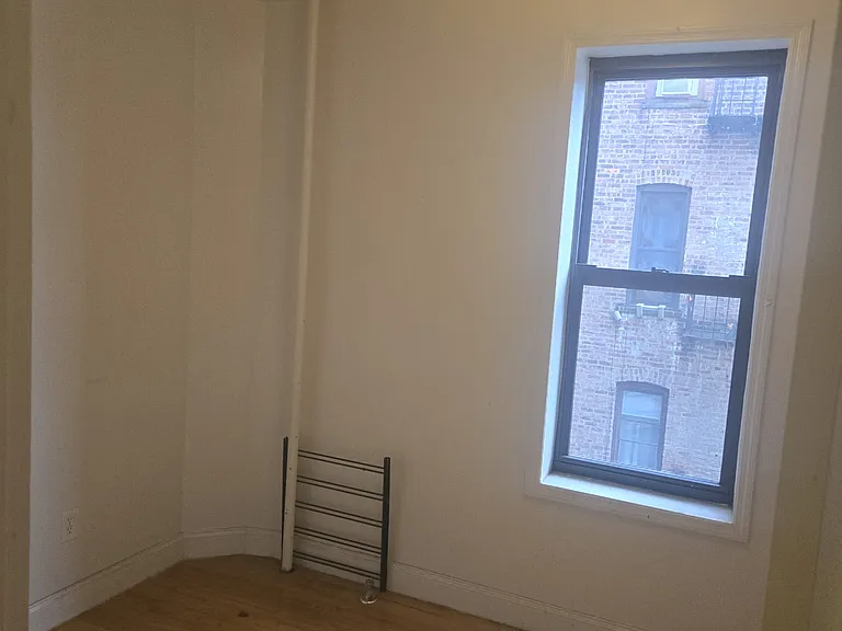 831 Madison St #4C — Photo 8