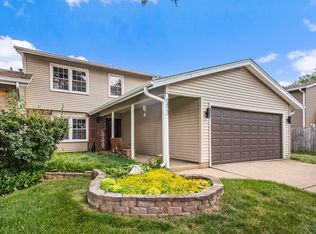 6473 Hathaway Ln, Downers Grove, IL 60516