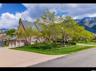 1 E Eaglewood Ln, Sandy, UT 84092