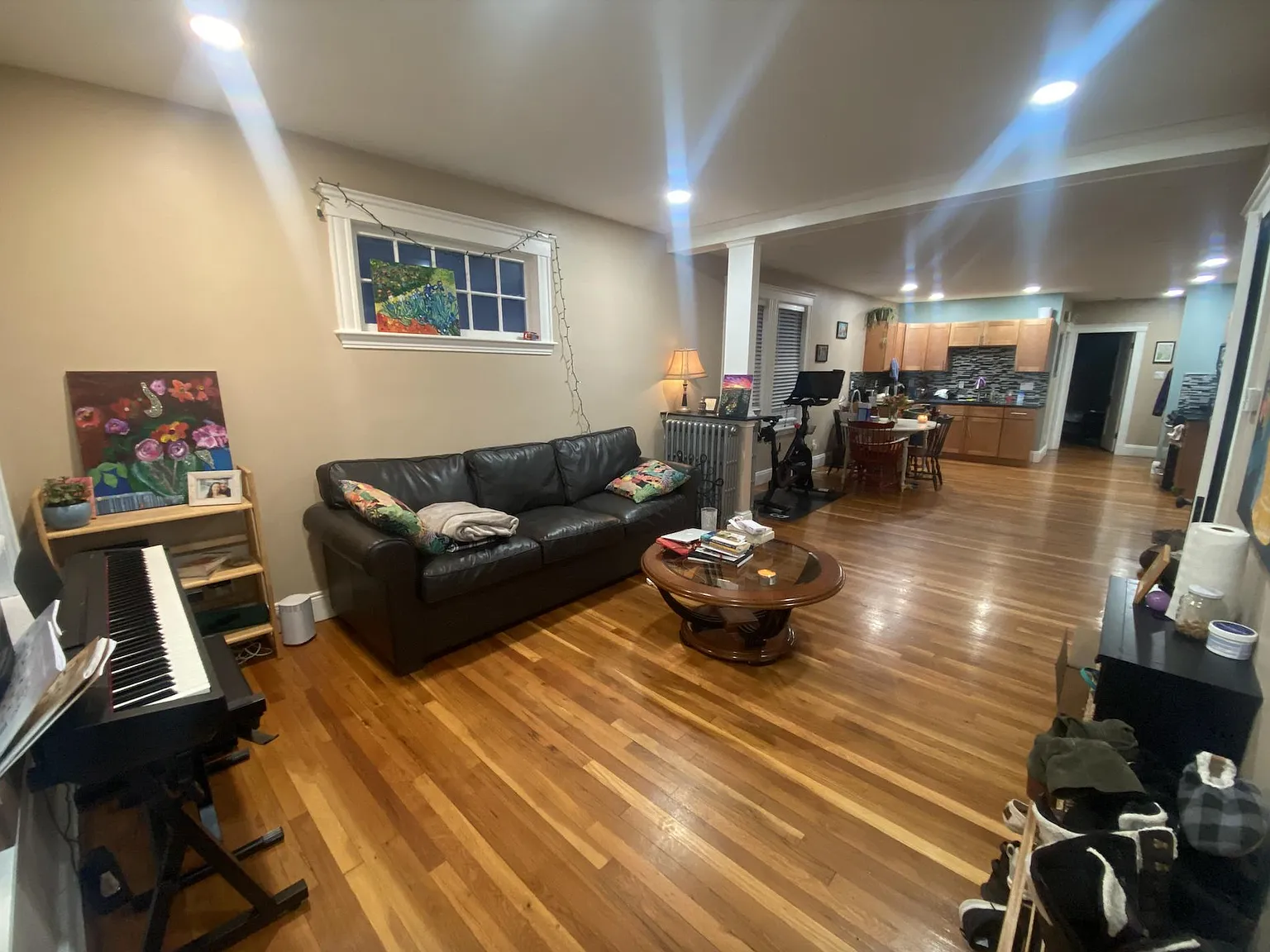 1 bed, 800 sqft, $2,300 — Photo 2