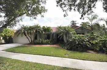 1st image of 1740 Lakeshore Ct