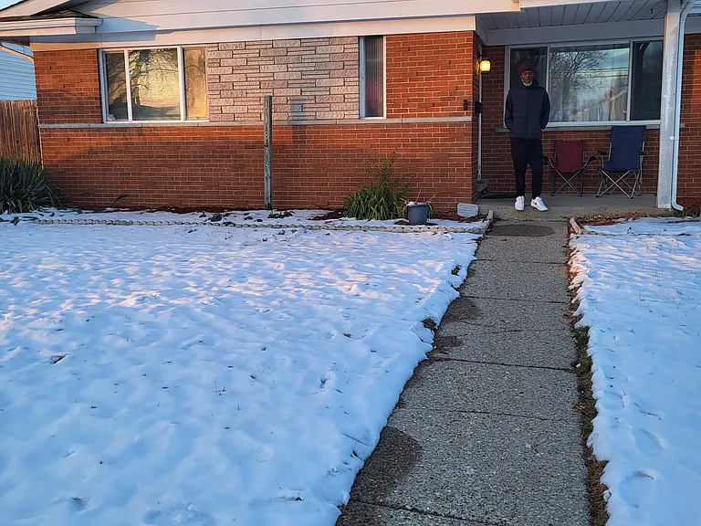 11833 Carol Ave — Photo 2