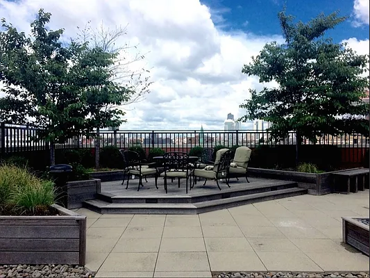 Rented by Loom Group | media 46