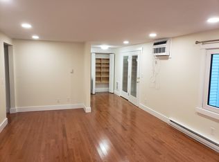 58 Freeman Dr APT 9, Greenfield, MA 01301
