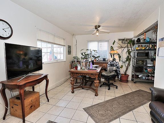 3rd image of 1504 Cardinal Way